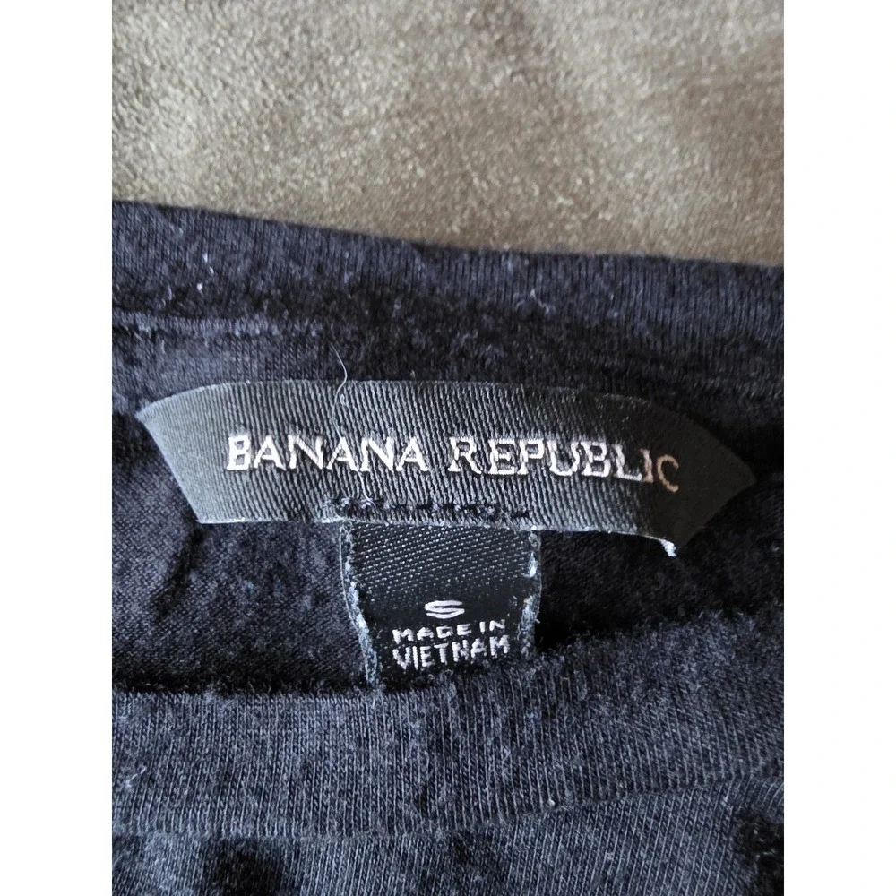 Banana Republic Women's Sleeveless T-Shirt S Black Solid Round Neck Tank Top
